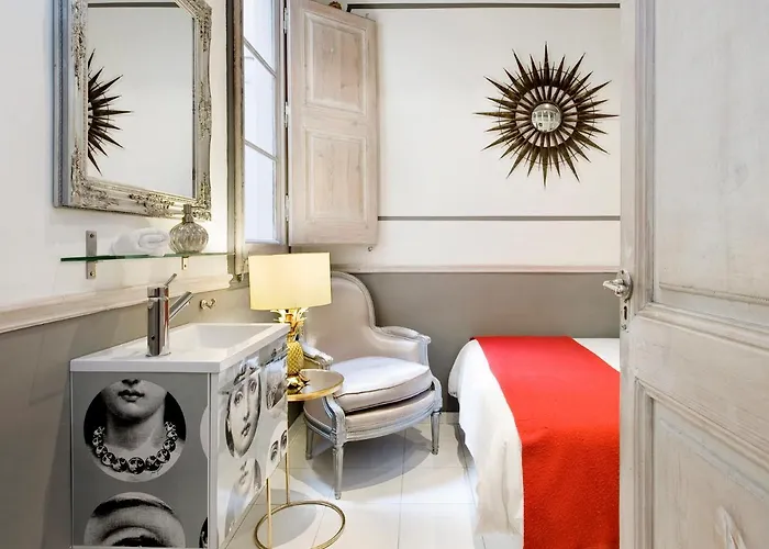 Hohomes - Centric Design Apartman