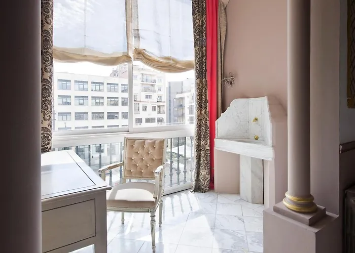 Apartment Hohomes - Centric Design