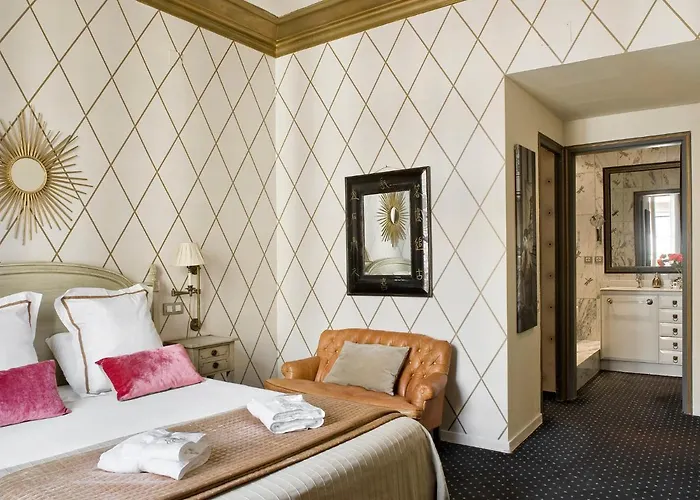 Apartment Hohomes - Centric Design